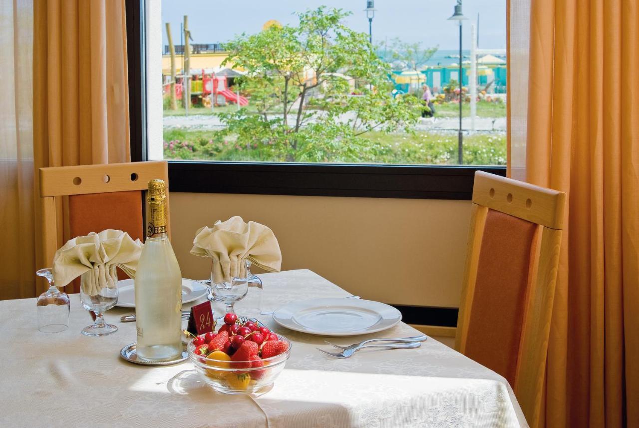 Little Hotel Cesenatico Eksteriør billede