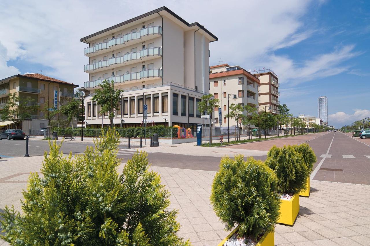 Little Hotel Cesenatico Eksteriør billede