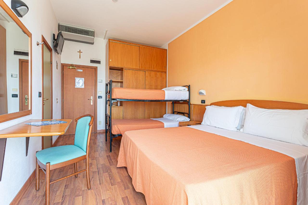 Little Hotel Cesenatico Eksteriør billede