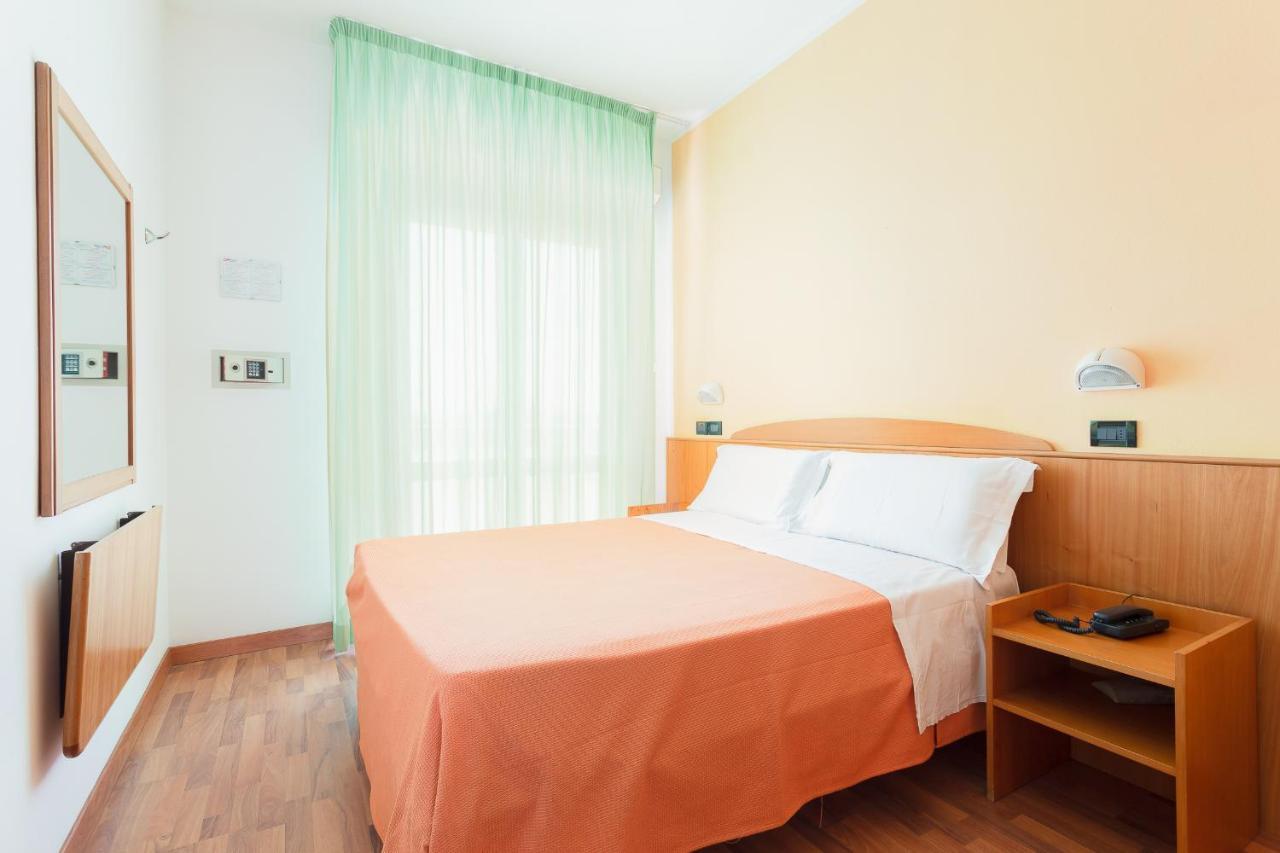Little Hotel Cesenatico Eksteriør billede