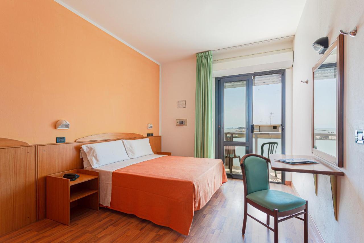 Little Hotel Cesenatico Eksteriør billede